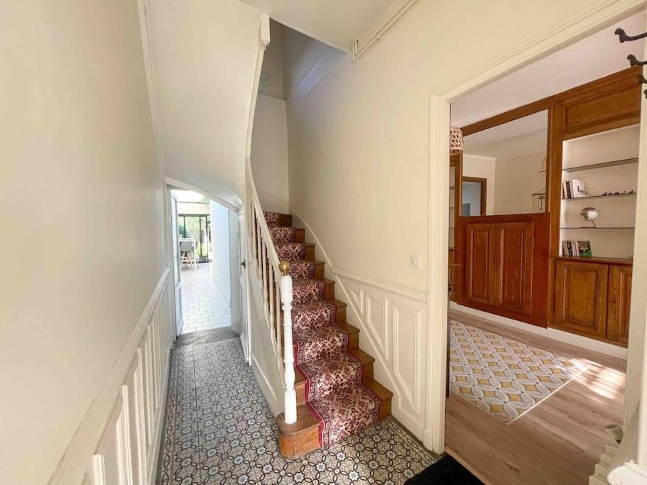 4 Chambres - Grande Maison - Parking - Jardin Amiens Luaran gambar