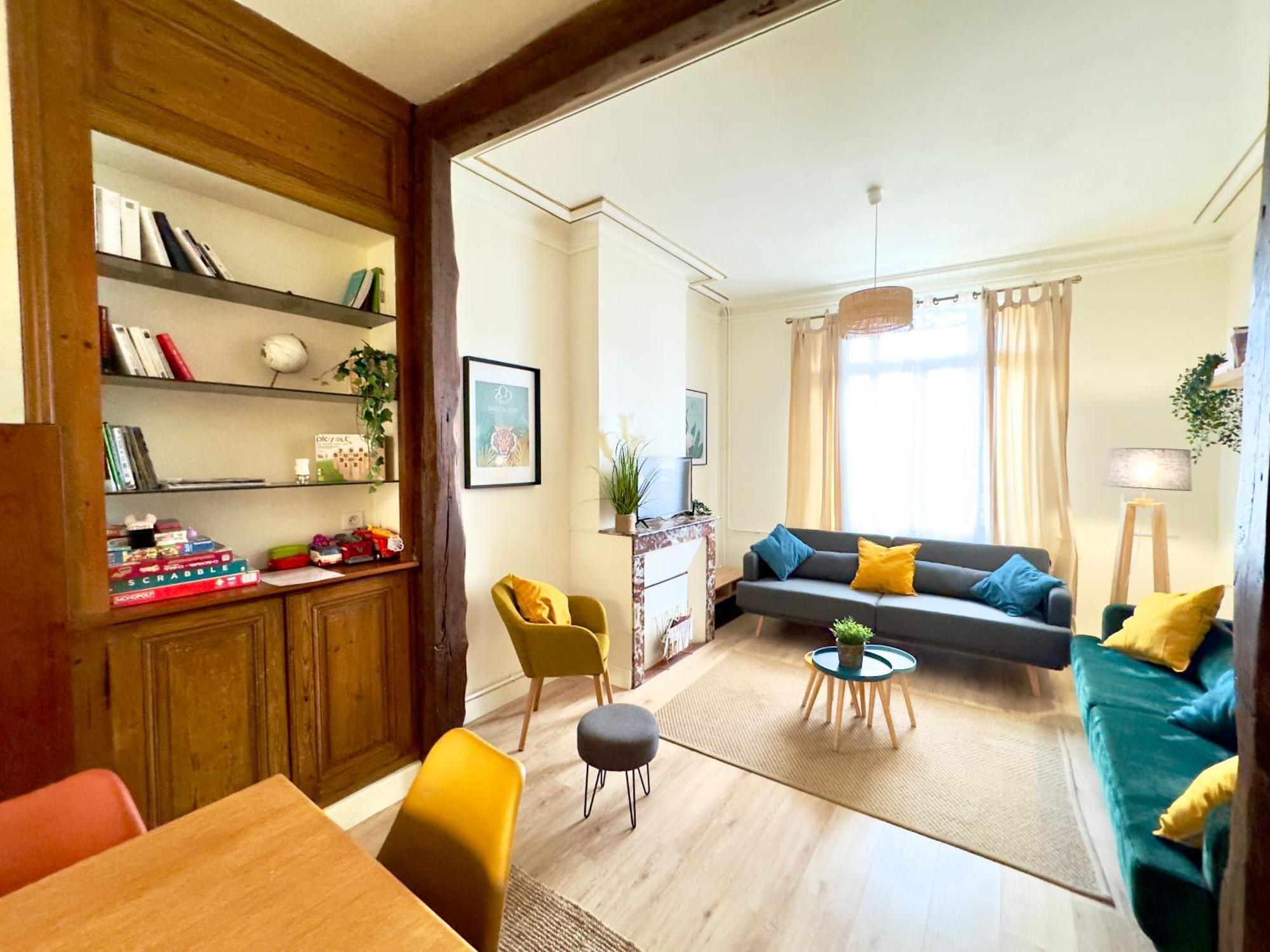 4 Chambres - Grande Maison - Parking - Jardin Amiens Luaran gambar