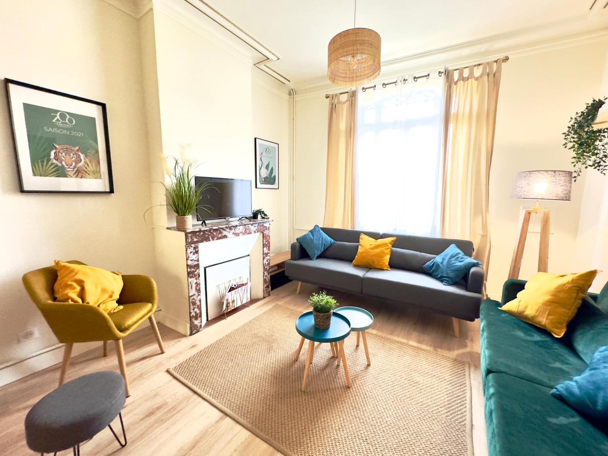 4 Chambres - Grande Maison - Parking - Jardin Amiens Luaran gambar