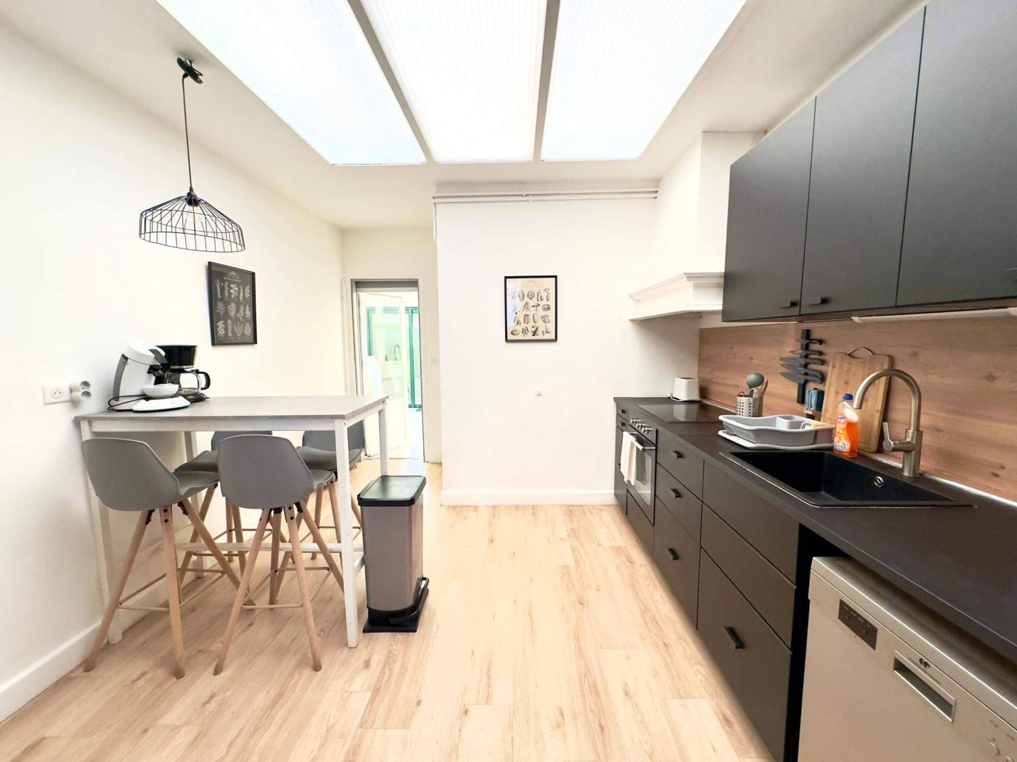 4 Chambres - Grande Maison - Parking - Jardin Amiens Luaran gambar