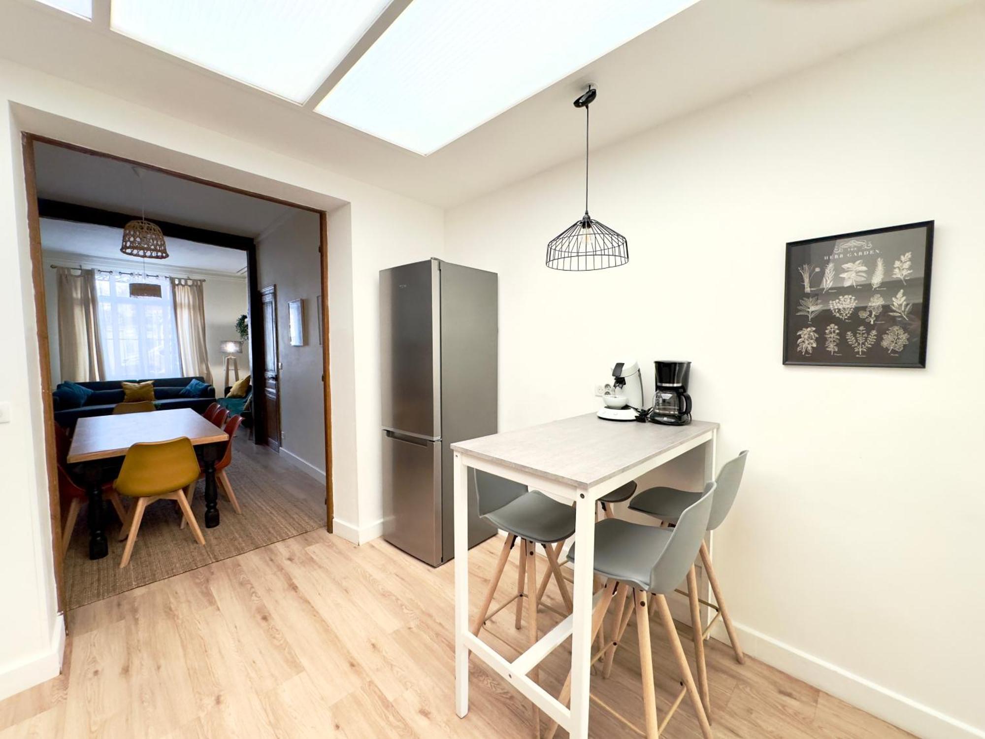 4 Chambres - Grande Maison - Parking - Jardin Amiens Luaran gambar